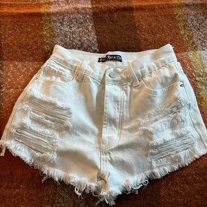 Bailey ray & co white denim shorts!